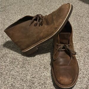 Clark’s Men's Shepton Brown Leather Chukka Boots